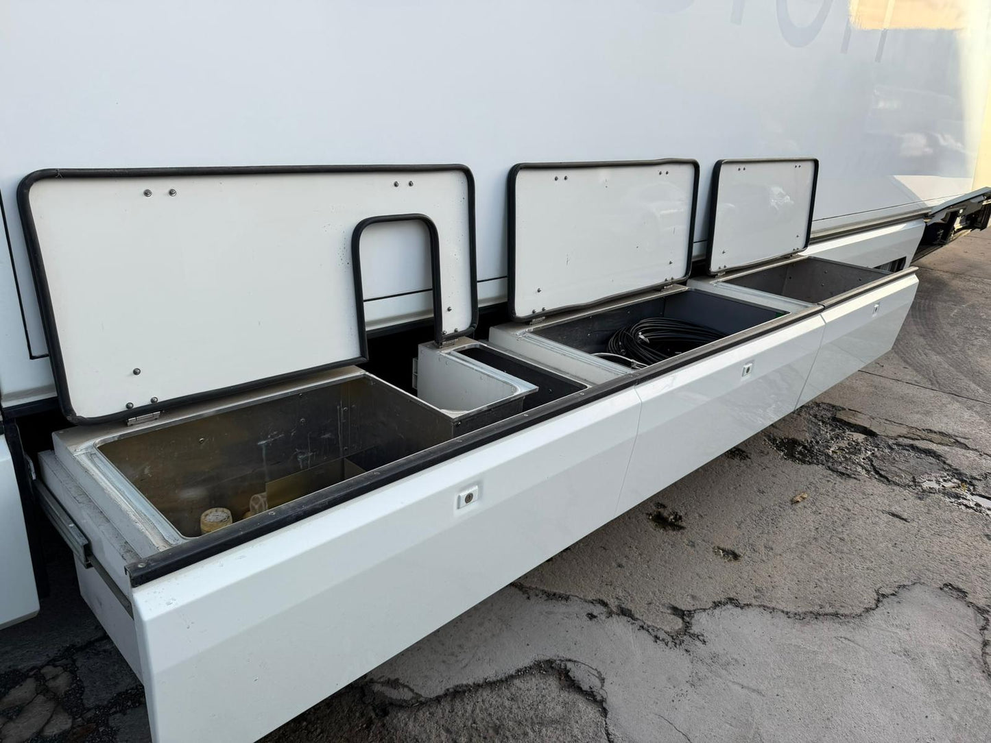 Racing Trailer Hangler - Ex. Sauber F1 Team