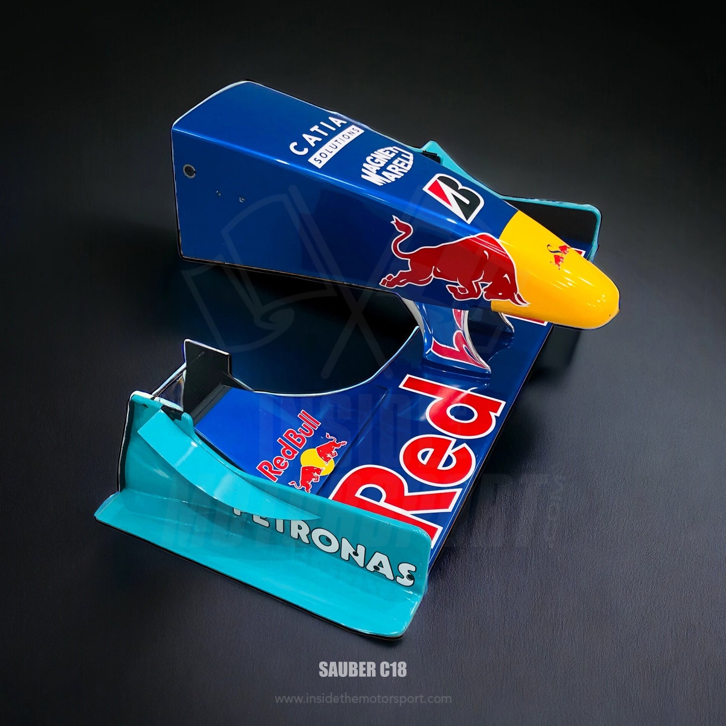 Nose Cone & Front Wing Sauber C18 Formula One - 1999  F1