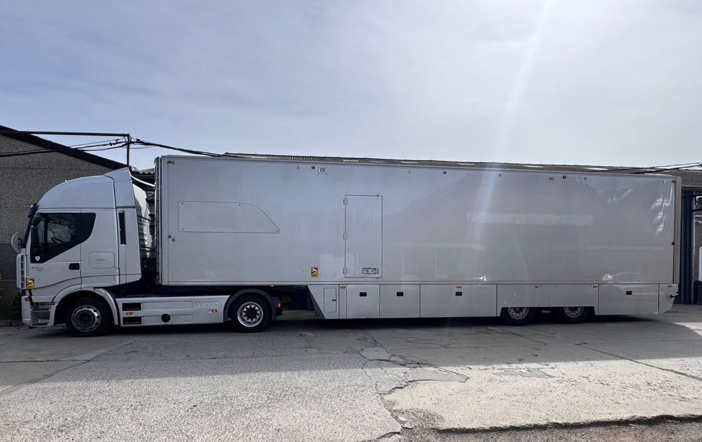 Racing Trailer Chereau - Ex. Aston Martin team