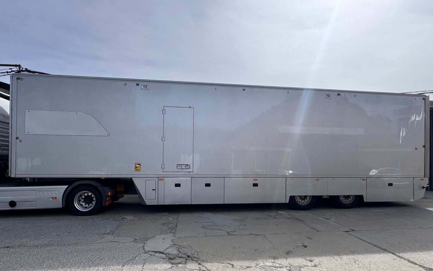 Racing Trailer Chereau - Ex. Aston Martin team