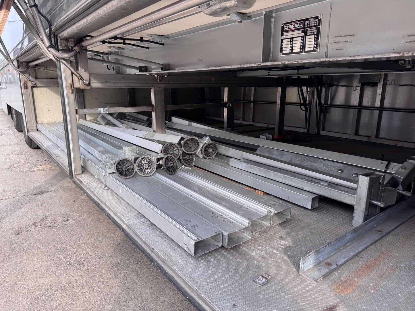 Racing Trailer Chereau - Ex. Aston Martin team