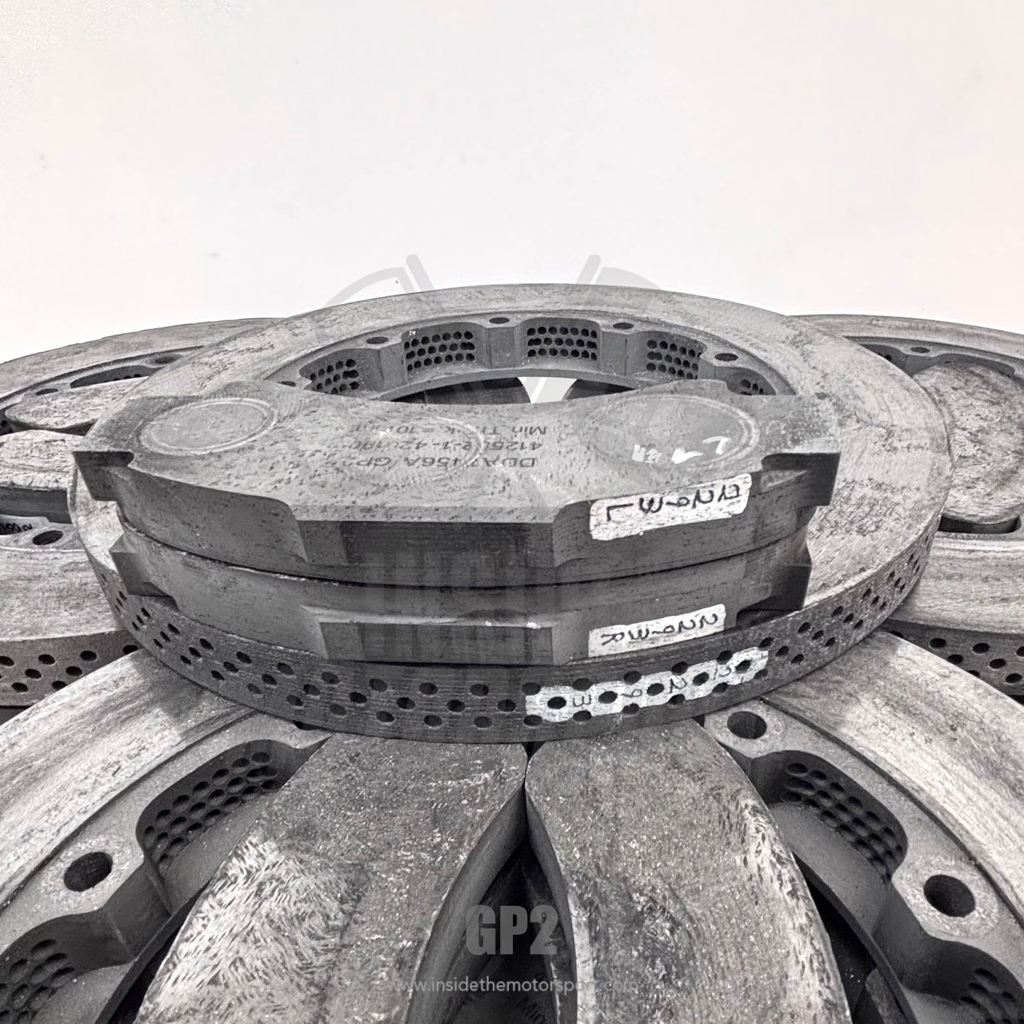 Set Nr.1 of 22 GP2 Carbon Brake Discs & Pads