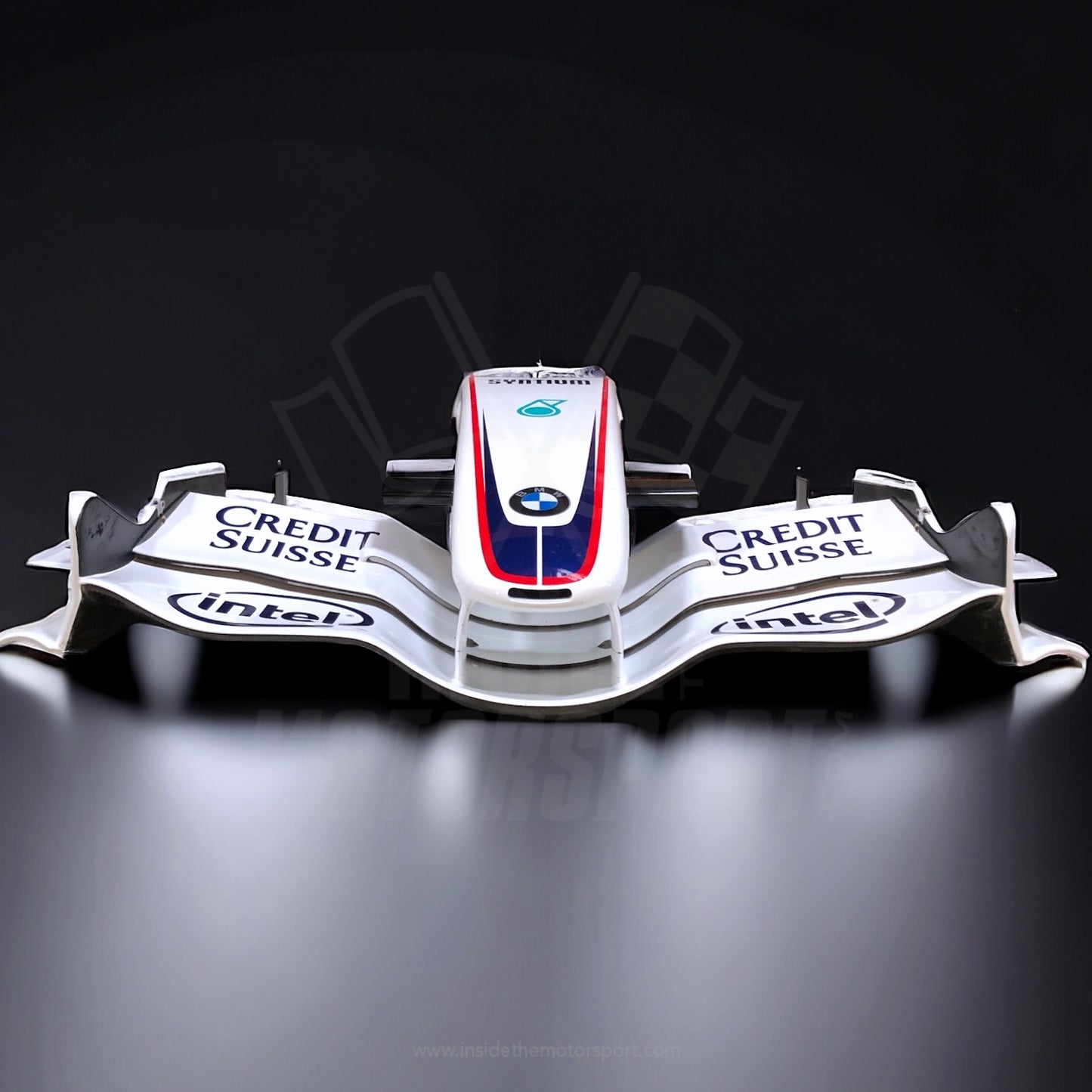 Nose Cone &amp; Front Wing - BMW Sauber F1.07 - 2007 - F1