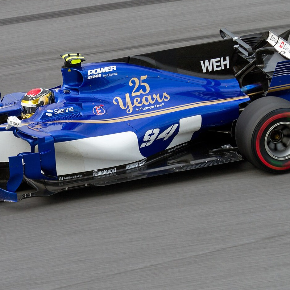 Carbon Left Side Panel Engine Cover - Sauber C36 - 2017 - F1 - Formula 1