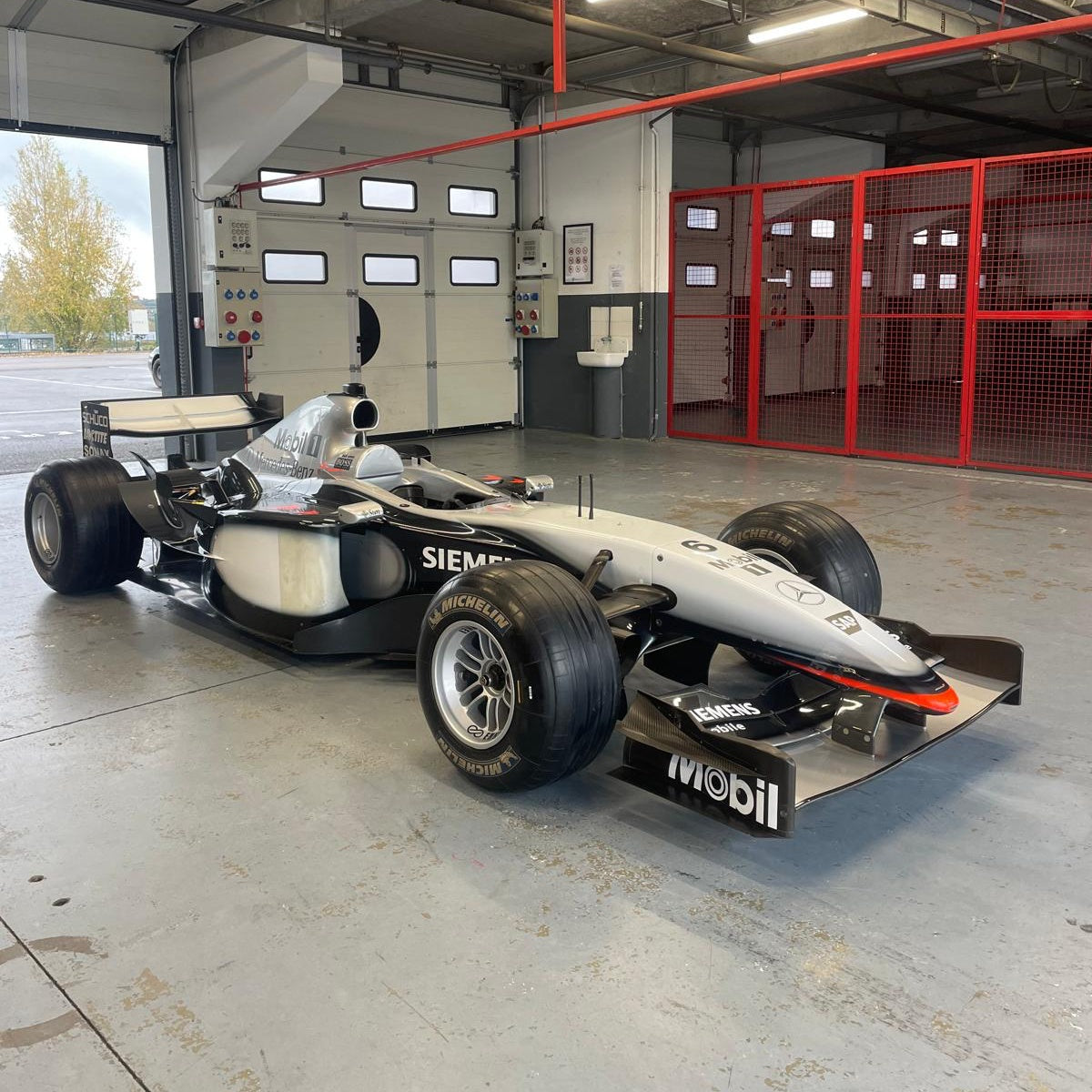 McLaren MP4/17-02 F1 2002