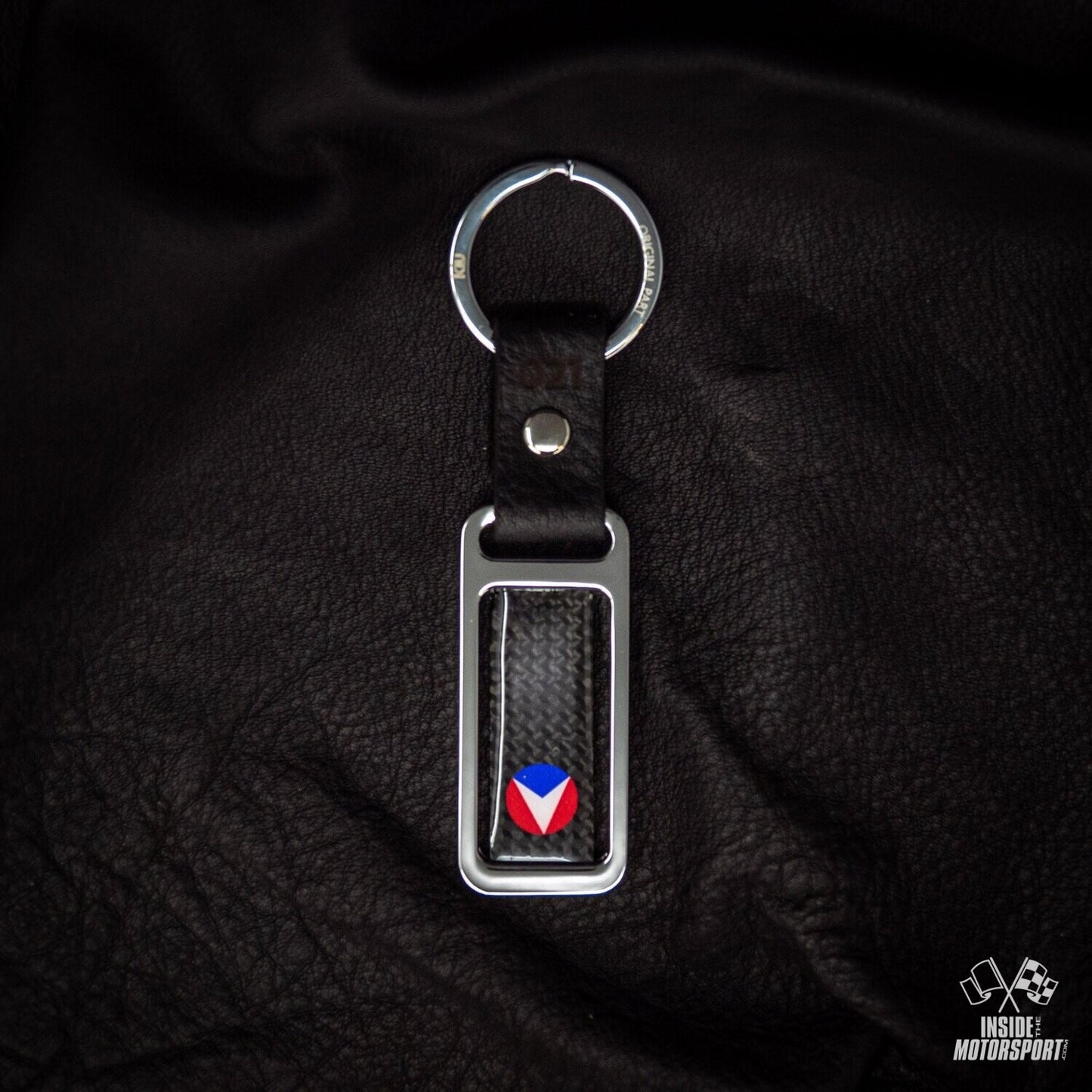 TDS Racing x Vaillante glossy metal/carbon key ring